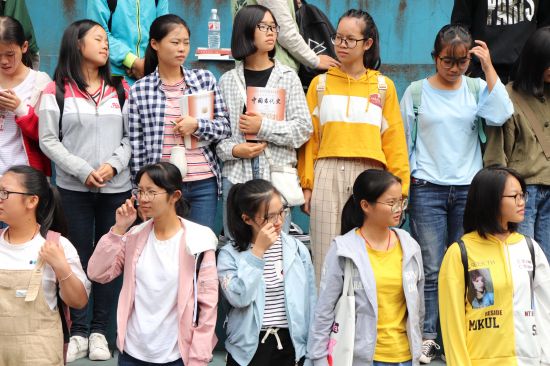 广西民族大学民社学院2018级历史学班获我校2018年校歌MV比赛三等奖