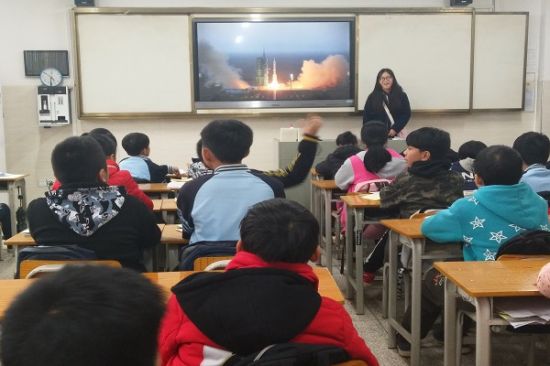 广西师范大学数学与统计学院社会实践立项团队开展“习近平新思想 国家新方向”主题宣讲活动