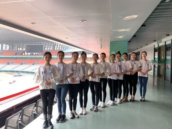 最美礼仪，奉献青春——广西民族大学志愿者积极参加 “中国杯”服务工作