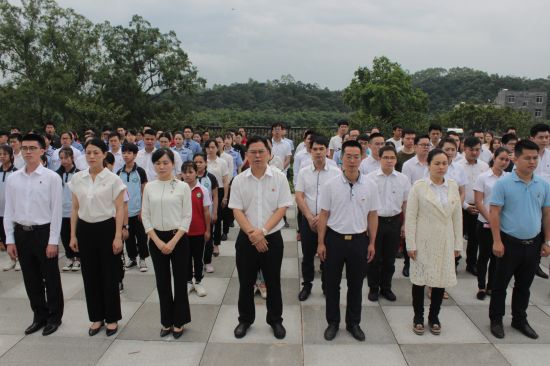 容县开展纪念五四运动100周年特别主题团日活动