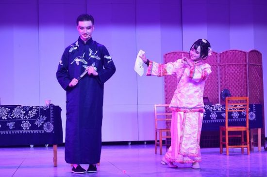 百人献礼百年五四，赓续奋进青年精神 ——广西师范大学文学院/新闻传播学院举办中文之光·话剧展演