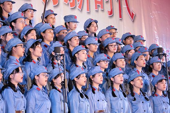 北部湾大学举行纪念五四运动100周年庆典活动