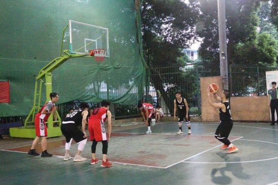 广西师范大学育才校区开展2019年学生篮球联赛