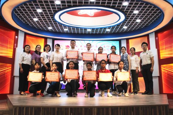 容县举办“青春心向党·建功新时代”纪念“五四”运动100周年主题演讲比赛