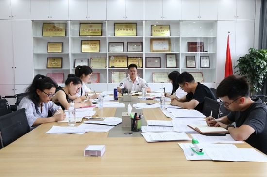 广西师范大学团委党支部召开2019年第四次理论学习会