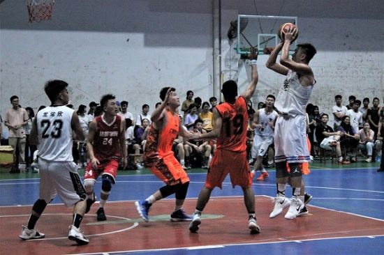 广西师范大学举办2019年 “篮球之夜”,经济管理学院精英火力全开,燃爆全场