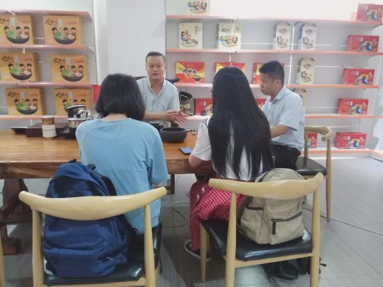 广西师范大学数学与统计学院“广西柳州螺蛳粉市场调查和文化形象研究”调研活动顺利开展