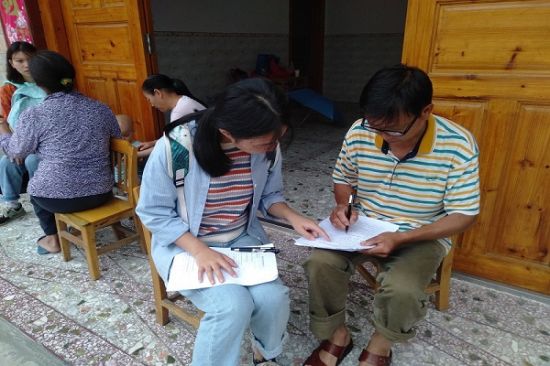 广西师范大学马克思主义学院众行团队开展第一书记精准扶贫工作调研活动