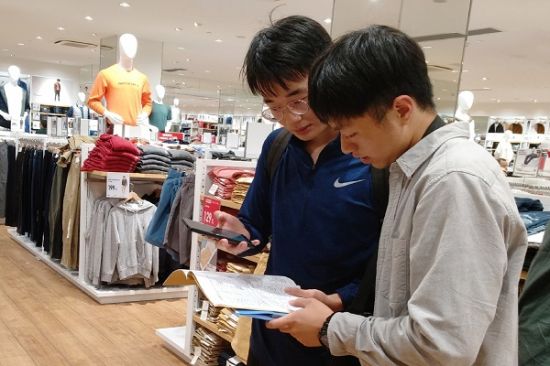 广西师范大学文学院/新闻与传播学院调研团队对桂林城区公共领域语言生活现状展开实践活动