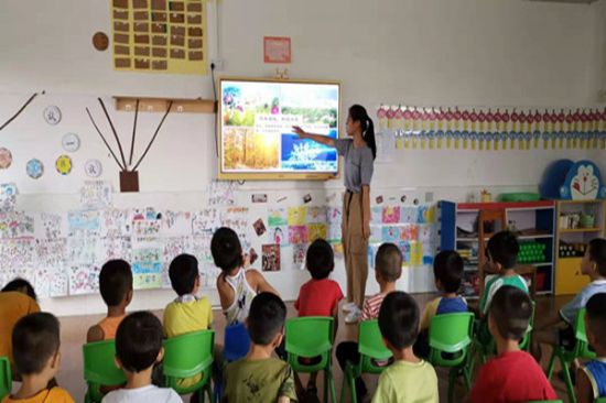 广西师范大学文学院/新闻与传播学院开展“知行者”国学公益夏令营活动