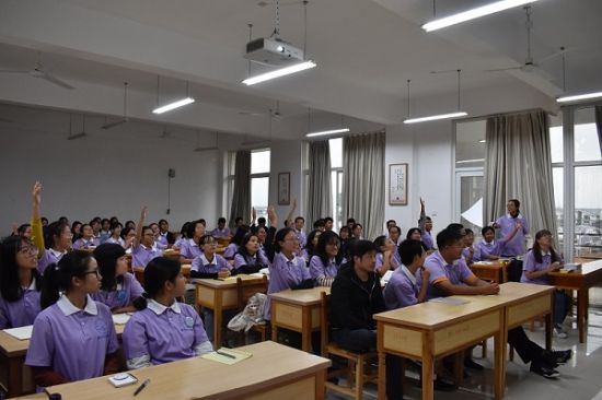 广西师范大学数学与统计学院2019级统计学团支部“不忘初心跟党走，重温七十年国史”主题团日活动圆满结束