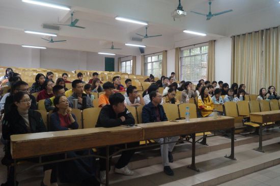 广西民族大学文学院召开2019年外国文学“读、研、写、演”审美体验工程工作会议