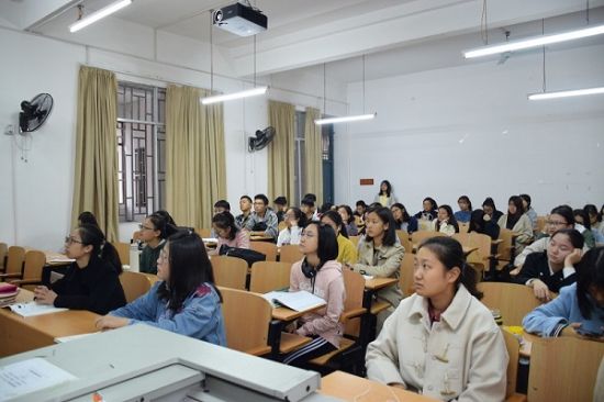 广西师范大学历史文化与旅游学院举办文旅青年大学习宣讲团进团支部系列活动之 “学习习近平在纪念五四运动100周年上的讲话精神”主题宣讲活动