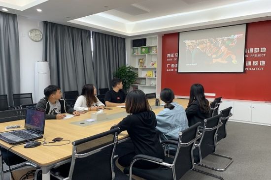 广西师范大学第七届研究生支教团开展主题教育红色观影活动