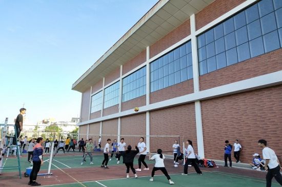 广西师范大学2018级体育教育第五团支部与2018级社会体育指导与管理团支部联合开展“生命无止境，运动无止限”主题团日活动