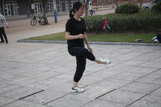 广西师范大学生命科学学院成功开展广西师范大学第十六届大学生趣味体育运动会（雁山校区）赛前训练