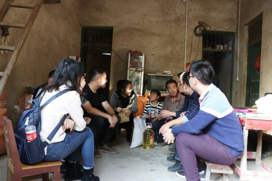 广西师范大学物理科学与技术学院赴全州开展“不忘初心、牢记使命”教育扶贫扶志活动