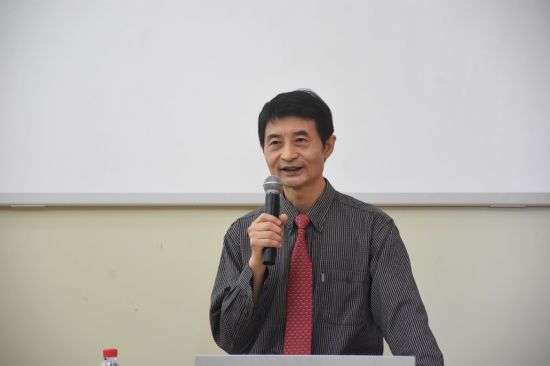 加拿大哥伦比亚教育集团任京生主任莅临广西师范大学外国语学院讲学