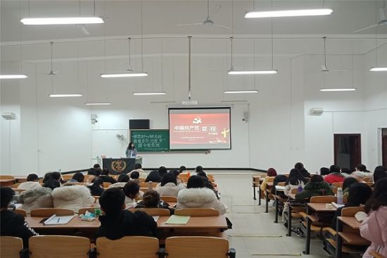 广西师范大学生命科学学院2017级生物科学第二团支部开展“回望初心做总结，找寻差距共进步”团小组会议