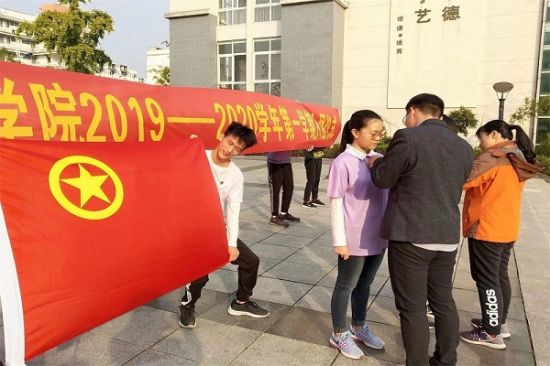 强化团员意识，彰显团员风采——广西师范大学数学与统计学院举办2019-2020年第一学期入团仪式