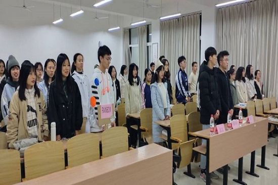 广西师范大学2019级经济金融学第六团支部开展“同心家国，筑梦华航”团日活动