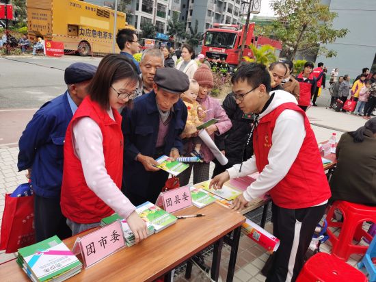 隆安青年志愿者服务2020年“我们的中国梦”—文化进万家南宁启动仪式