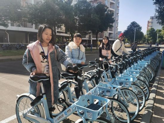 广西师范大学外国语学院顺利开展“小灯芯”公益活动