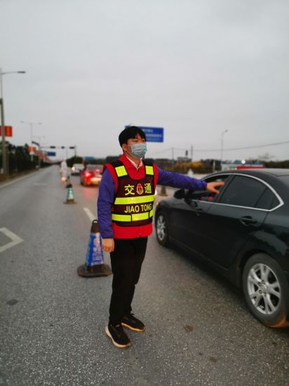 元宵战“疫”，团圆有时,玉州战“疫”青年志愿者依然坚守在抗疫一线