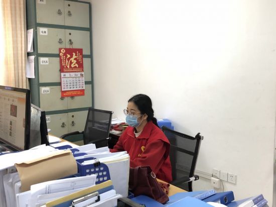 元宵战“疫”，团圆有时,玉州战“疫”青年志愿者依然坚守在抗疫一线