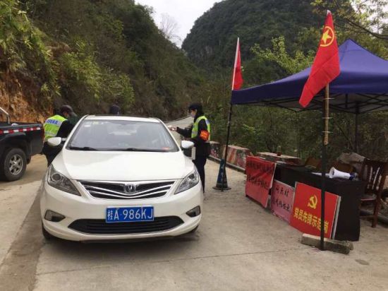 青春的力量！隆安青年志愿者敢于“战”在农村防疫一线