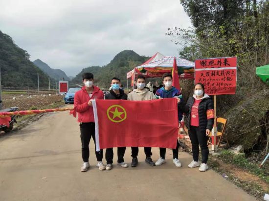 青春的力量！隆安青年志愿者敢于“战”在农村防疫一线