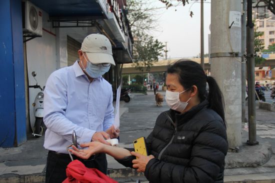 志愿服务“动起来” 群众安心“静”下来