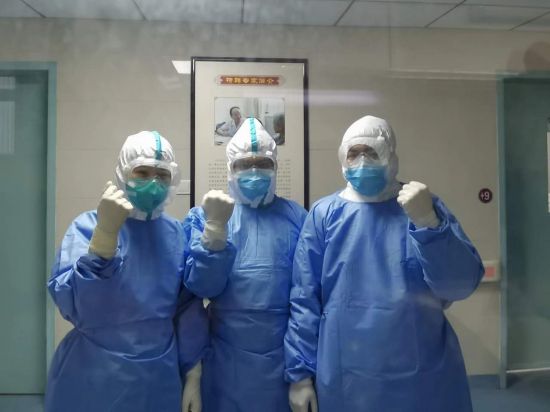 战疫一线：梁柳婷-往前冲，随时保持战斗状态