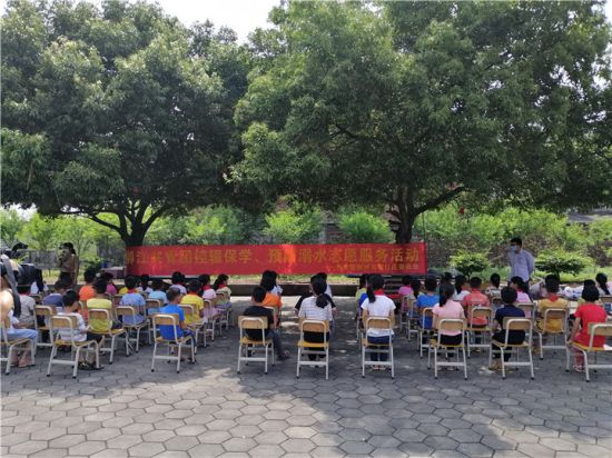 共青团柳江区委员会开展控辍保学、预防溺水志愿服务活动