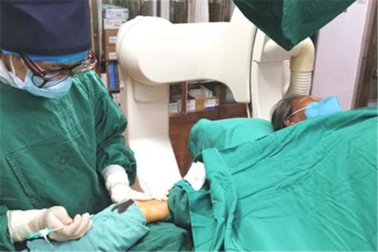 “90后”青年医生的担当