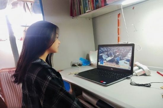 广西师范大学音乐学院学习贯彻“两会”精神