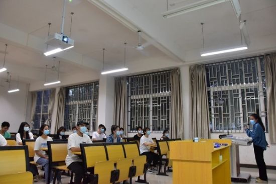 广西师范大学体育学院开展“法纪在我心，思廉伴我行”系列主题团日活动