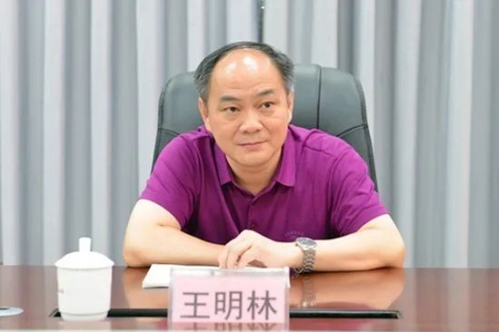 玉州区法院与共青团玉州区委员会签订合作框架协议：共同守护“少年的你”