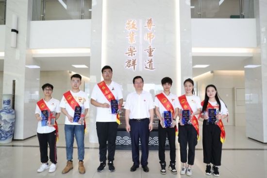 广西师范大学成功举办第四十九期“校长有约”活动