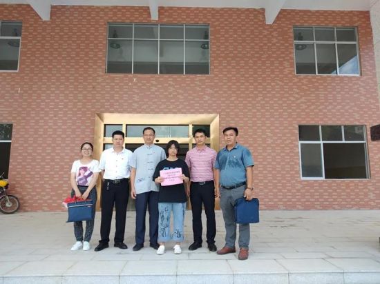 青·扶贫丨兴业县山心镇团委联企助学圆梦 助推脱贫攻坚