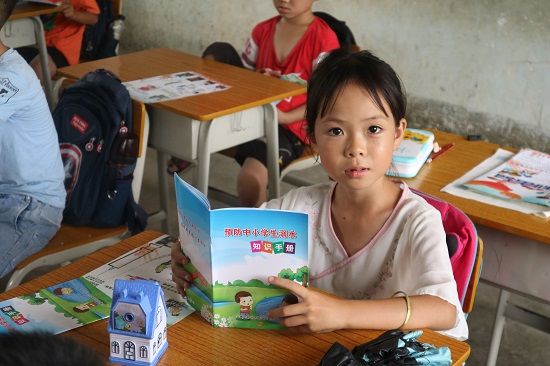 “珍爱生命，谨防溺水”——团柳江区委开展防溺水安全教育进校园活动