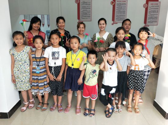 七一| 用自己亲手制作的康乃馨 感谢那些关爱我的人