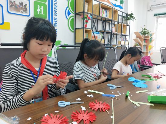 七一| 用自己亲手制作的康乃馨 感谢那些关爱我的人