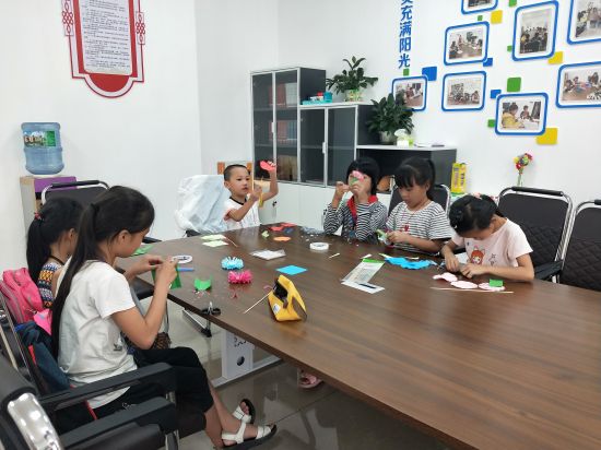 七一| 用自己亲手制作的康乃馨 感谢那些关爱我的人