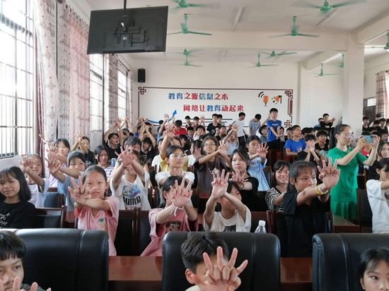 团兴业县委：“防溺水”应急演练，筑牢青少年安全防线