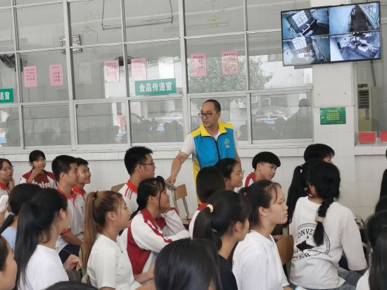 团柳江区委| 心灵辅导入校园，考前减压劲更足