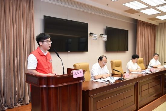 广西师范大学百灵鸟公益团队参加2020年全区推进学雷锋志愿服务工作电视电话会议并作交流发言