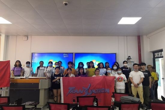 广西师范大学外国语学院2017级翻译第一团支部举行“同心抗疫，防病毒亦防心毒”主题团日活动