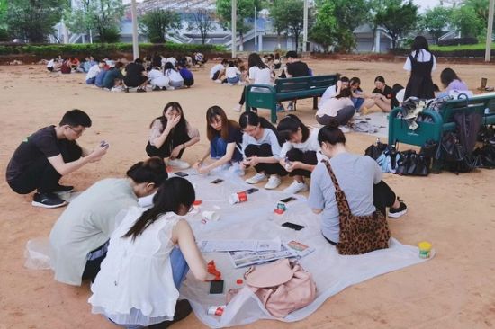 广西师范大学政治与公共管理学院2018级行政管理团支部成功举办“美丽中国、青春行动”主题团日活动