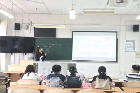 广西师范大学马克思主义学院开展2017级师范生实习前教师专业技能考核